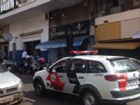 PM de Jau prende suspeito de tentar roubar joalheria e estuprar crian�a