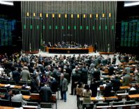 Deputados viajam ao exterior a cada dois dias, aponta levantamento