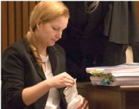 Elize Matsunaga � condenada a 19 anos e 11 meses de pris�o por morte do marido