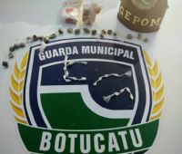 GEPOM realiza priso por trfico de entorpecentes no Jardim Cedro
