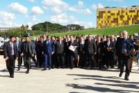 OAB entrega pedido de impeachment  do presidente Michel Temer � C�mara