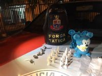 For�a T�tica de Laranjal Paulista faz apreens�o de droga na Vila Zalla
