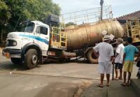 Pol�cia registra acidente com vazamento de produto qu�mico em Prat�nia