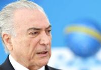 Movimentos sociais protocolam pedido de impeachment de Temer