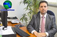 Cart�rio Eleitoral faz lacra��o de urnas para elei��o em Itatinga