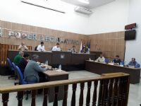 Projeto que reajusta sal�rio dos servidores de Pardinho causa revolta