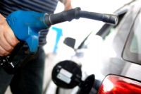 Governo Federal promove grande aumento no pre�o do combust�vel