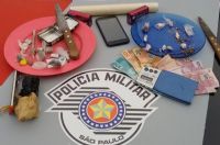 Dupla acaba presa em flagrante de tr�fico de drogas em Bofete