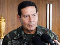 General amea�a solu��o � crise pol�tica no pa�s com as For�as Armadas