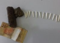 Policia de Pardinho prende indiv�duo em pr�tica de tr�fico de entorpecentes