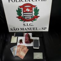 Com ajuda da cadela Akira, SIG de S�o Manuel apreende meio quilo de maconha