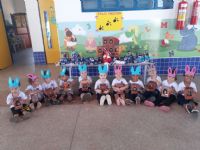 Creche do Instituto Anglicano de S�o Manuel distribui dezenas de ovos de P�scoa 