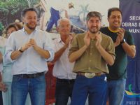 Ita� homenageia prefeito Jo�o Cury e o deputado Fernando Cury 