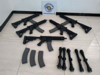 Cidad�o � preso em �nibus em Itatinga por tr�fico internacional de armas