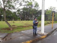 Empresa da �rea de Sa�de � acusada de colar propaganda em local proibido