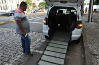 Botucatu ter� primeiro taxi acess�vel para o transporte de cadeirantes