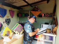 Comerciante com alvar irregular  denunciado por  venda de cerol