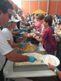 A��o beneficente arrecada fundos � institui��o que presta atendimento a autistas