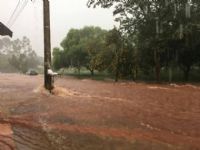 Prefeitura de Ja� contabiliza os preju�zos causados pela forte chuva