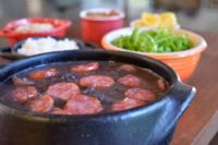 Feijoada no sal�o social da AA Botucatuense visa confraterniza��o entre fam�lias