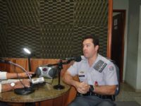 Mulher � mantida ref�m de dois assaltantes no centro de S�o Manuel