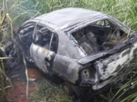 Carro roubado em Ja� � localizado queimado em S�o Manuel