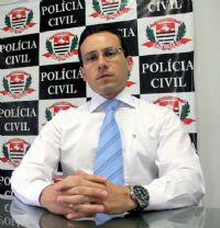 Marginais arrombam trs veculos no estacionamento do DER em Botucatu